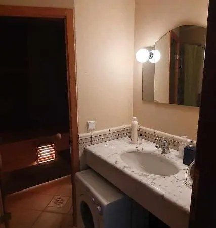 Cozy On The Town Hall Square * Ταλίν