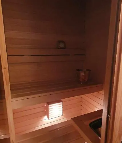 Apartment Cozy On The Town Hall Square