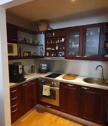 Апартаменти Cozy On The Town Hall Square Таллінн