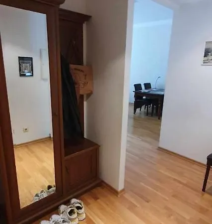 Cozy On The Town Hall Square Lägenhet *